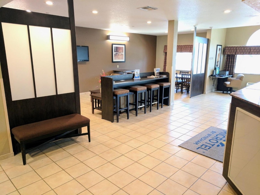 Microtel Inn & Suites By Wyndham Montgomery Main image